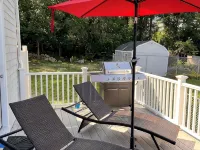 Peaceful Onset Beach Home. 5 Bedrooms, Wareham MA Hotels in Wareham