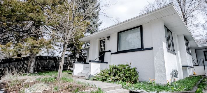 Newly renovated farmhouse! Hotels in Cache County