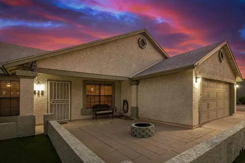 Fully-furnished home with private saltwater pool & patio-BBQ