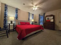 Aldine Simpson Suite SPACIOUS updated 1-bdrm w/lake view in heart of Chautauqua! - Homestays