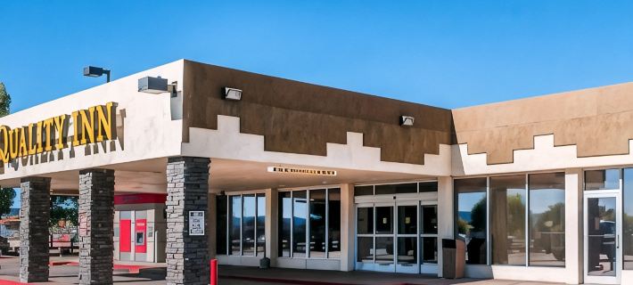 Navajo Nation Inn Hotels in Apache County