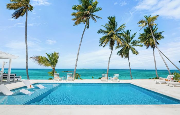 Blessing on the Bay - Brand New 4 bedroom Luxury Beachfront house
