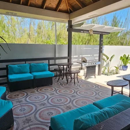 Oceanview Luxury Villa - Private Pool, AC & Wi-Fi, 5 Min Drive to Beach