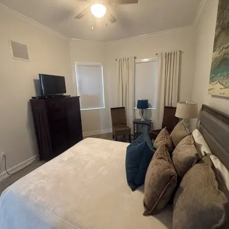 Perfect CB Location - 6th Floor Condo - Beautiful Waterfront View - 3 Bed/2 Bath