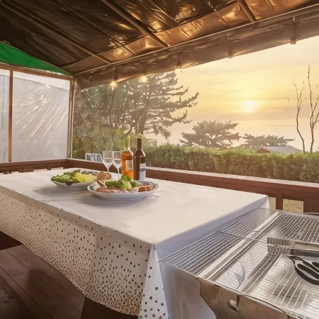 Seosan Fall in Love with the Sunset Pension