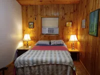 Secluded house located 5 minute drive from Clayton - Wi-Fi