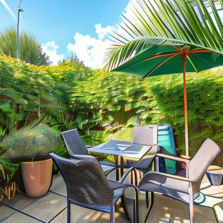 Bradstone Garden Retreat with Own Entrance