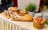 Hotel Kompas - breakfast