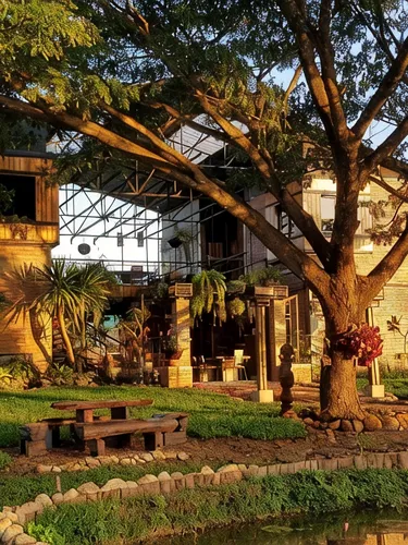 รูปภาพของSuanGlangNa สวนกลางนา