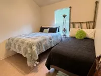 A Duplex "Emerald" nearby Hospitals, TJC, Nurses, Work Crews - Apartments