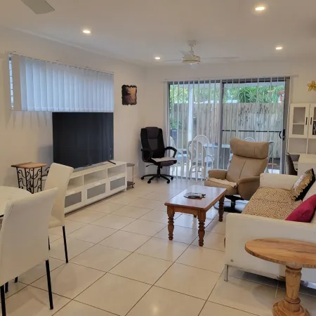 Glass House Mountains Retreat - Villa 2