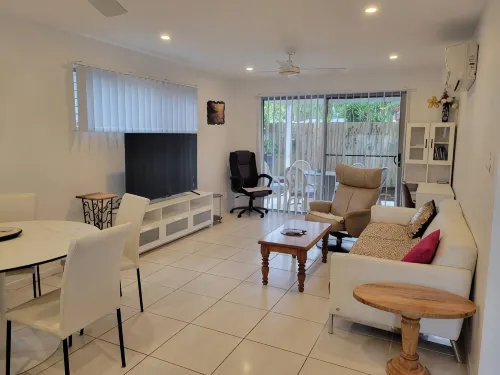 Glass House Mountains Retreat -  Privatzimmer