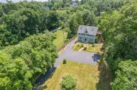 1620 Bayview- 1/2 mile to BID, 1 mi.  DTown, Ocean Views Private Yard - Apartments