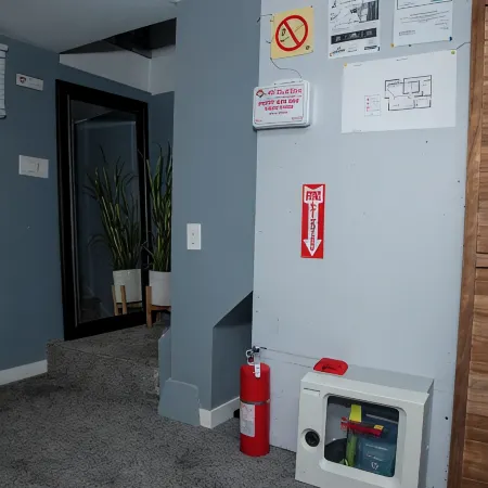 One-bedroom guest suite with  private entry