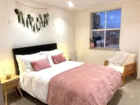 Stylish apartment on the Poole Quay-free parking 2 mins away - 3-Star