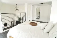 The New Hope Loft Walkable & Serene