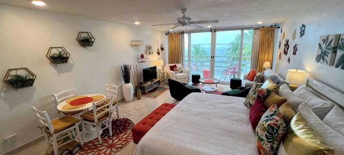 Stay at Tropical Vibes, in beautiful Las Croabas, Fajardo. โรงแรมในฟาฮาร์โด