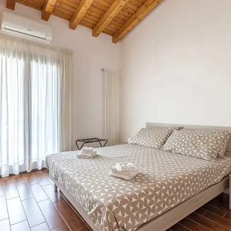 SAVOIA 173 APARTMENT in the center with reserved parking, a few kilometers from the sea.