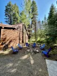The Cozy Acorn Cascade Lake Retreat - Alphydda