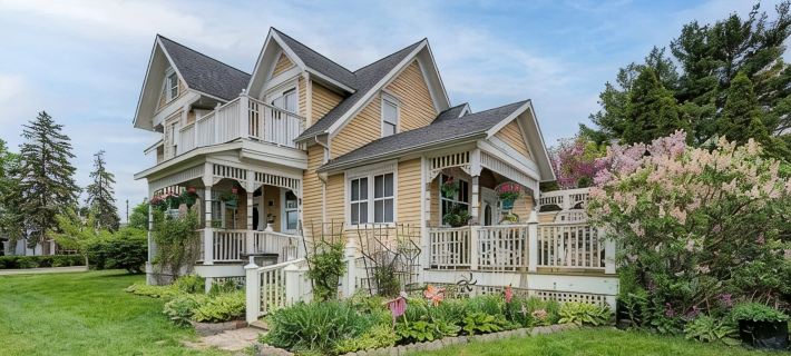 Charming Victorian, Private Hot Tub Hotels in New Buffalo