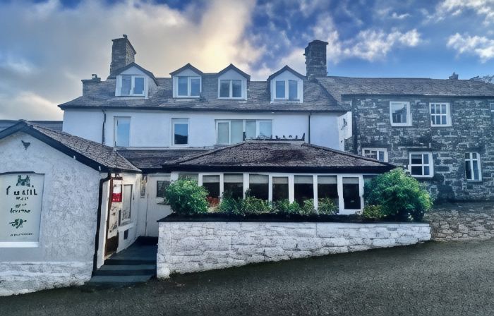 Castle Cottage Inn