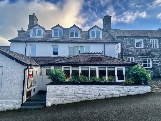 Castle Cottage Inn