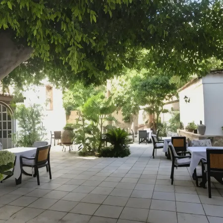 White Garden Hotel-Adult Only