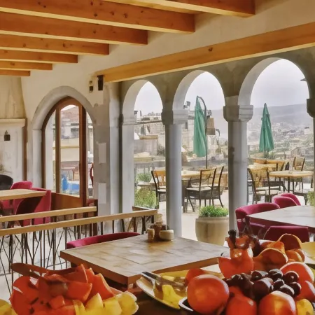 Caftan Cave Suites