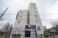 HARU Hotel - Kitchens