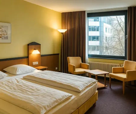 Plaza Hotel & Living Frankfurt