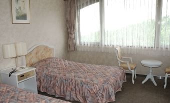 Maizuru Country Club Hotel Lodge