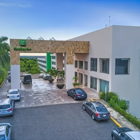 Holiday Inn VILLAHERMOSA AEROPUERTO by IHG