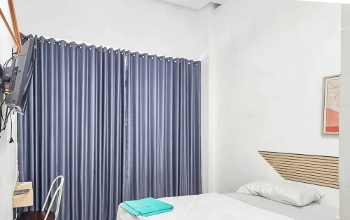RedDoorz near Universitas Hasanuddin Makassar - 2-Star