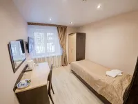 Chib'yu Hotel ウフタのホテル