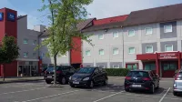 Ibis Budget Montbéliard - parking