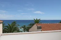 Penthouse on two levels at 20 meters from the sea in the center of Loano - 3星級