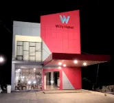 Wilo Hotel Bengkulu - С бассейном
