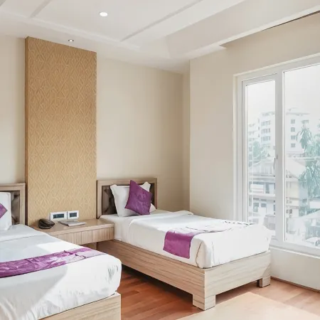 Hotel the Kalyaniz Отели рядом с достопримечательностью «Региональный научный центр»