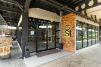 SUMMERVILLE HOTEL MAJALENGKA - ที่มีที่จอดรถ