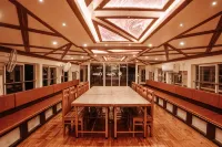 Honeymoon Houseboat - House Boats