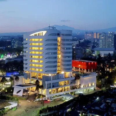 Sensa Hotel Bandung Hotels near Coblong