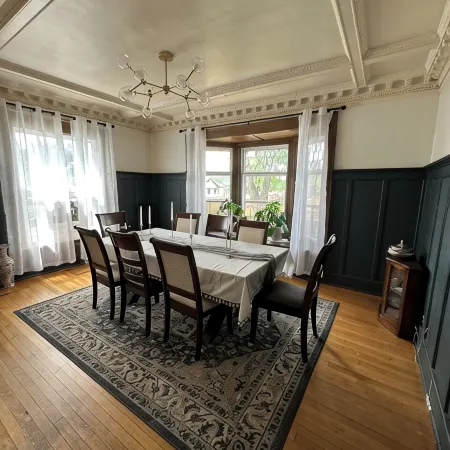 The Grand Rapidian- Historic 4-bedroom House with Fenced in Yard! Pet Friendly!