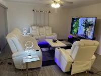 Luxury defined - Beautiful 5BR 3Ba Home Perfect for entire family vacation - 2 stjerner