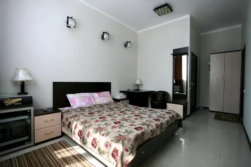 Albatros Mini-Hotel - Scenic
