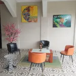 NN Guest House - Parkplatz