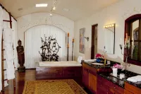 The most Romantic Beachfront Villa with stunning ocean view on  Palmilla Beach