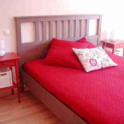 Magnificent 1-bedr. apartment, wi-fi, pool, garden, near beach and golf - Galé, Albufeira Rooms