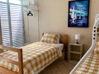 Spacious 3 bedrooms penthouse, near Combate Beach: Pools, Fun & Amazing Sunsets Hotels in Pole Ojea