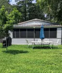 Cozy Barn w/ Pool Access and Near Lake Conroe