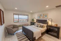 Stunning Mid-Century Inspired Lake House, Private Pool, Jet-ski & Boat Dock! - 4-Star
